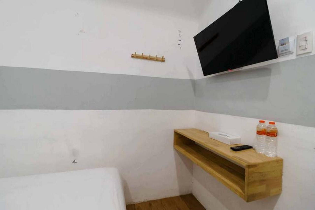Jotel Guest House Mitra Reddoorz Pulauberayan Exterior photo